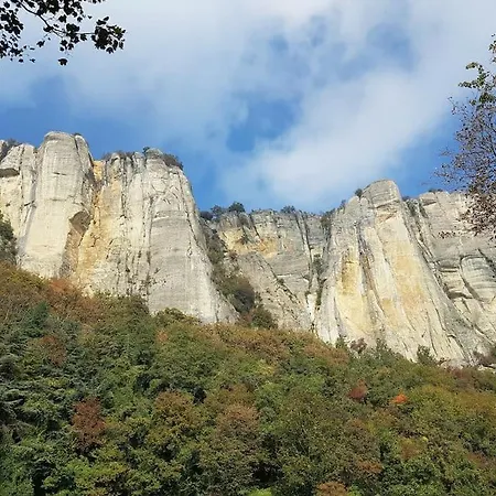 Pietra Di Bismantova Short Lets Daire Castelnovo ne' Monti