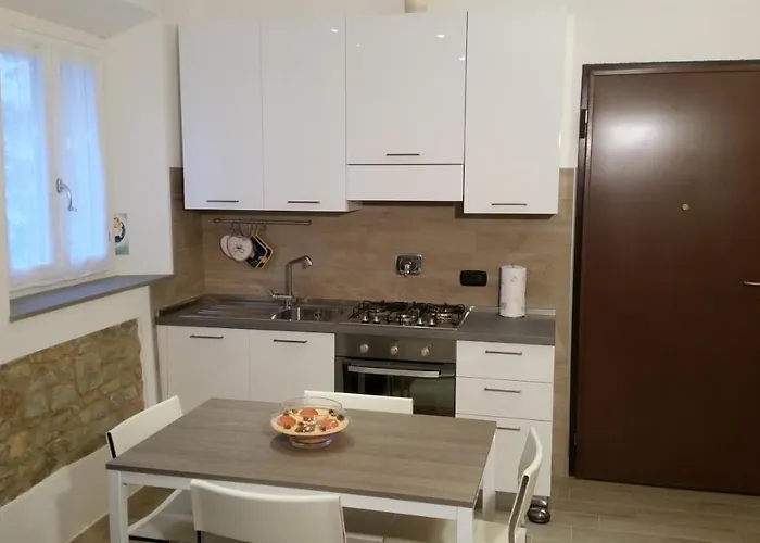 Apartamento Pietra Di Bismantova Short Lets