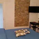 Pietra Di Bismantova Short Lets