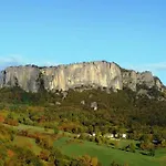 Pietra Di Bismantova Short Lets * Castelnovo ne' Monti