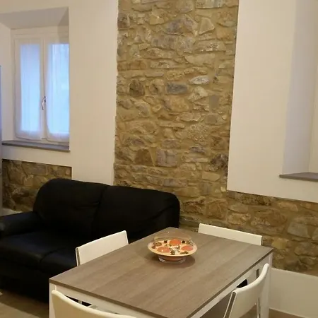 Appartamento Pietra Di Bismantova Short Lets