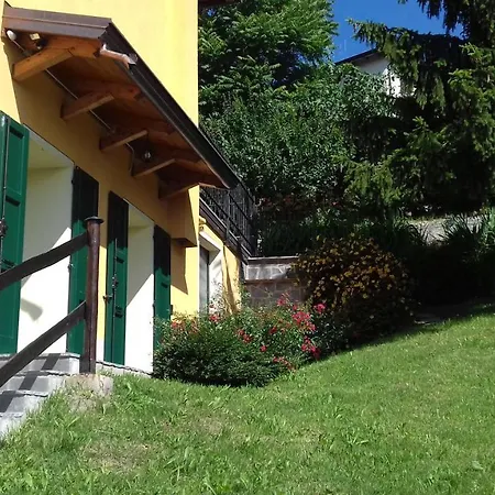 Pietra Di Bismantova Short Lets Apartment Castelnovo ne' Monti
