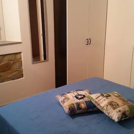 Apartment Pietra Di Bismantova Short Lets Castelnovo ne' Monti